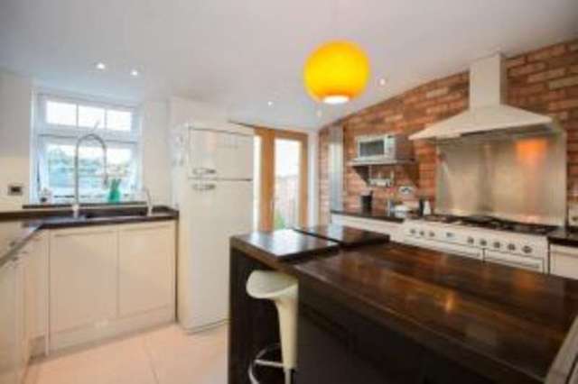  Image of 2 bedroom Terraced house for sale in Harefield Road Rickmansworth WD3 at Rickmansworth Hertfordshire Batchworth, WD3 1LU