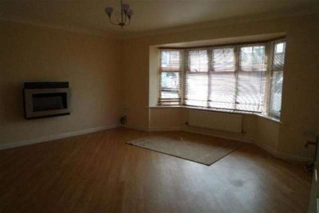  Image of 4 bedroom Detached house to rent in Oakridge View Killinghall Harrogate HG3 at Harrogate, HG3 2WH