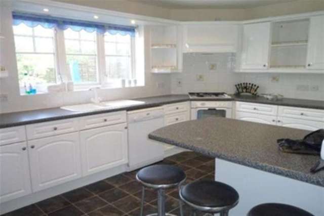  Image of 4 bedroom Detached house to rent in Oakridge View Killinghall Harrogate HG3 at Harrogate, HG3 2WH