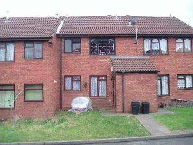  Image of 1 bedroom Property to rent in Harrowby Drive Tipton DY4 at Harrowby Drive Dudley Port Tipton, DY4 8SZ