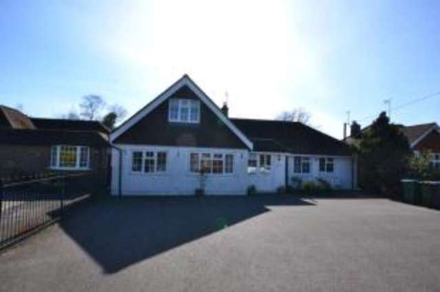 Image of 4 bedroom Bungalow for sale in Hastings Road Battle TN33 at Battle East Sussex Telham, TN33 0TW