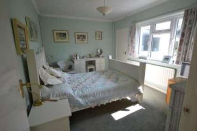  Image of 4 bedroom Bungalow for sale in Hastings Road Battle TN33 at Battle East Sussex Telham, TN33 0TW