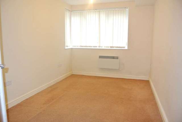  Image of 2 bedroom Flat to rent in Hawes Side Lane Blackpool FY4 at Hawes Side Lane  Blackpool, FY4 4FN
