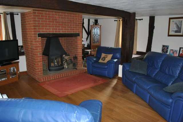  Image of 3 bedroom Detached house for sale in Hawkenbury Road Hawkenbury Tonbridge TN12 at Hawkenbury Road Hawkenbury STAPLEHURST, TN12 0DU