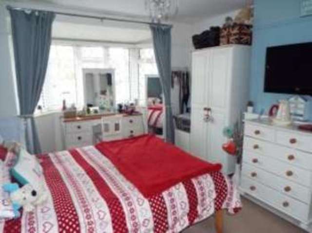  Image of 4 bedroom Bungalow for sale in Hawkins Road Shoreham-by-Sea BN43 at Shoreham-By-Sea West Sussex Kingston by Sea, BN43 6TJ