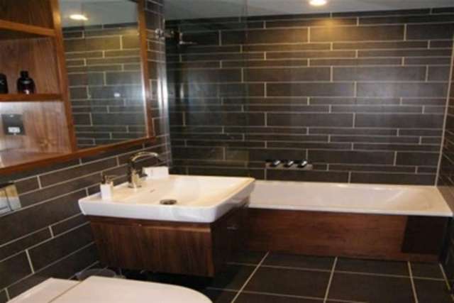  Image of 2 bedroom Flat to rent in The Hayes Cardiff CF10 at Cardiff, CF10 1AQ