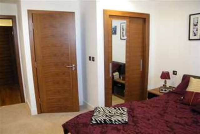 2 Bedroom Flat To Rent In The Hayes Cardiff Cf10
