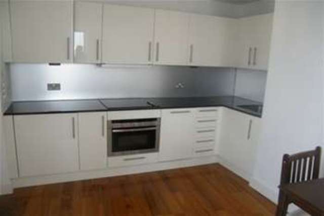 Image of 1 bedroom Flat to rent in The Hayes Cardiff CF10 at Cardiff, CF10 1BZ