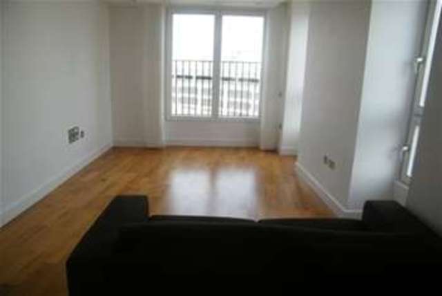 Image of 1 bedroom Flat to rent in The Hayes Cardiff CF10 at Cardiff, CF10 1BZ