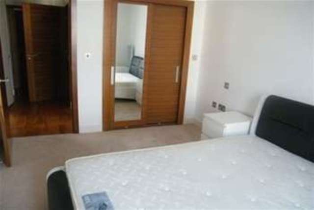  Image of 1 bedroom Flat to rent in The Hayes Cardiff CF10 at Cardiff, CF10 1BZ