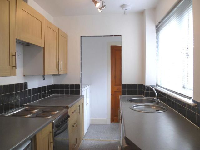  Image of 1 bedroom Flat to rent in Henry Street Dumfries DG1 at Dumfries Dumfries and Galloway Dumfries and Galloway, DG1 2LL