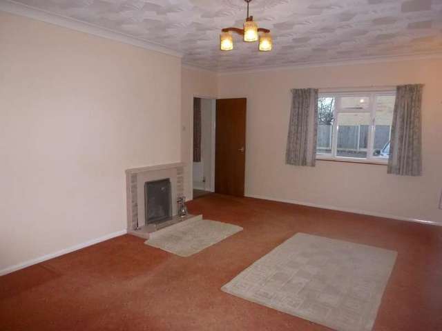  Image of 3 bedroom Bungalow to rent in Herne Road Ramsey St. Marys Ramsey Huntingdon PE26 at Ramsey St Marys, PE26 2SY