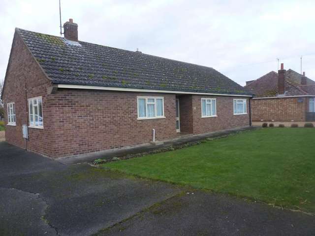  Image of 3 bedroom Bungalow to rent in Herne Road Ramsey St. Marys Ramsey Huntingdon PE26 at Ramsey St Marys, PE26 2SY