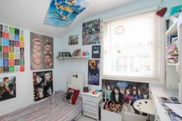  Image of 3 bedroom Terraced house for sale in Hertford Road Worthing BN11 at Worthing West Sussex Worthing, BN11 1HX