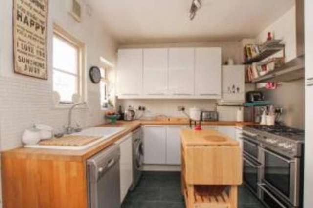  Image of 3 bedroom Terraced house for sale in Hertford Road Worthing BN11 at Worthing West Sussex Worthing, BN11 1HX