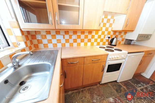  Image of 2 bedroom Flat to rent in High Dene Jesmond Newcastle upon Tyne NE7 at High Dene Jesmond Longbenton, NE7 7TL