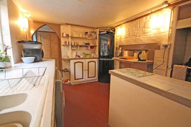  Image of 2 bedroom Detached house for sale in High Street Billingshurst RH14 at Billingshurst, RH14 9QS