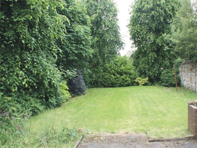  Image of 4 bedroom Flat to rent in High Street Cowdenbeath KY4 at Cowdenbeath Fife Fife, KY4 9NE