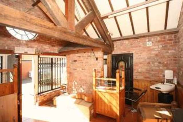  Image of Flat to rent in High Street Eccleshall Stafford ST21 at High Street Eccleshall Stafford, ST21 6BW