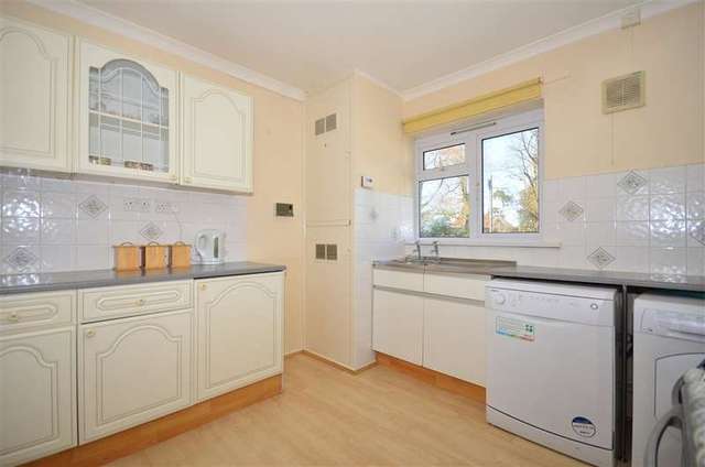  Image of 2 bedroom Flat for sale in High Street Rolvenden Cranbrook TN17 at Rolvenden Cranbrook Rolvenden, TN17 4LR