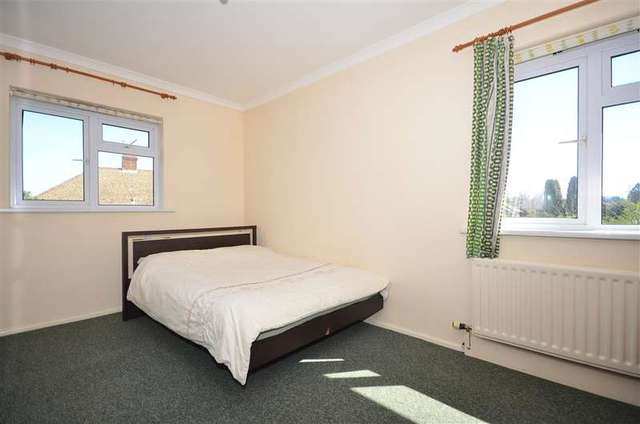  Image of 2 bedroom Flat for sale in High Street Rolvenden Cranbrook TN17 at Rolvenden Cranbrook Rolvenden, TN17 4LR