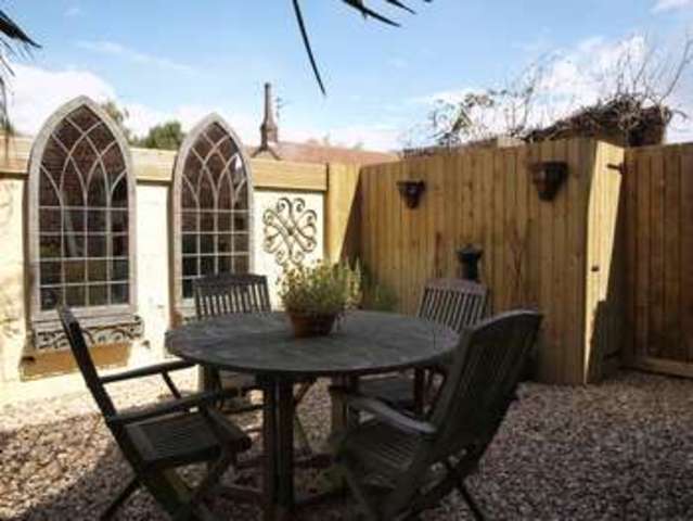  Image of 4 bedroom Detached house for sale in High Street Sutton-on-Trent Newark NG23 at High Street Sutton-on-Trent Newark, NG23 6QA