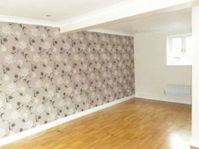  Image of 2 bedroom Semi-Detached house to rent in High Street Tring HP23 at High Street  Tring, HP23 4AF