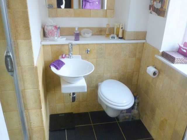  Image of 2 bedroom Semi-Detached house to rent in High Street Tring HP23 at High Street  Tring, HP23 4AF