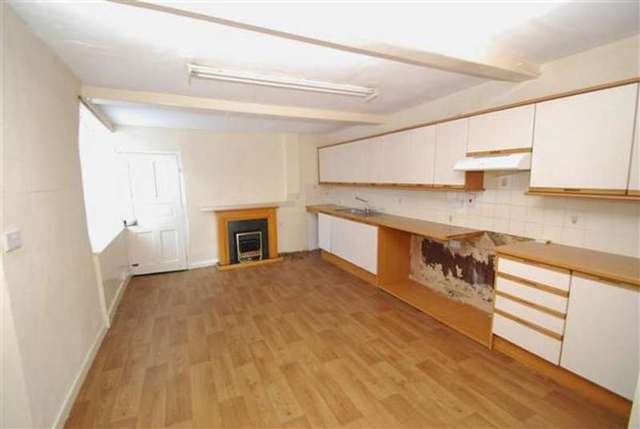  Image of 3 bedroom Terraced house for sale in High Street Wainfleet Skegness PE24 at Wainfleet All Saints, PE24 4BN