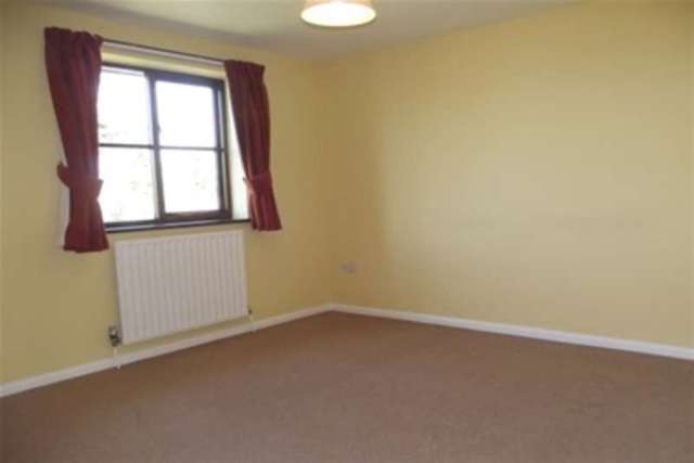  Image of 3 bedroom Terraced house to rent in High Street Wickham Market Woodbridge IP13 at Woodbridge, IP13 0RF