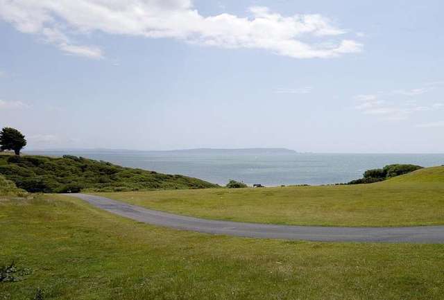  Image of 2 bedroom Flat for sale in Waterford Road Highcliffe Christchurch BH23 at Highcliffe on Sea Christchurch Dorset, BH23 5JP