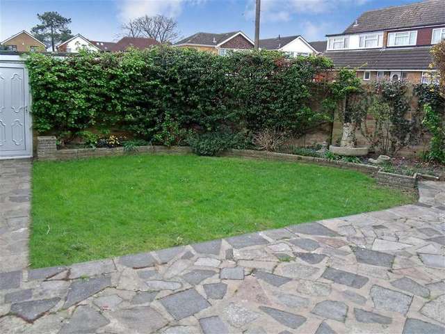  Image of 3 bedroom Detached house for sale in Highcliffe Road Wickford SS11 at Wickford Essex Wickford, SS11 8JX