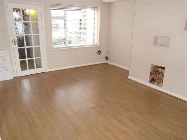 Image of 3 bedroom Detached house for sale in Highcliffe Road Wickford SS11 at Wickford Essex Wickford, SS11 8JX