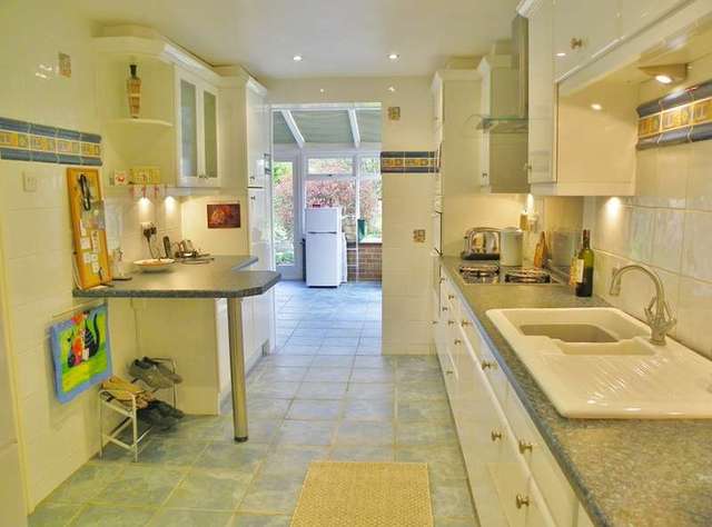 Image of 3 bedroom Semi-Detached house for sale in Highfield Park Wargrave Reading RG10 at Wargrave  Reading, RG10 8LD