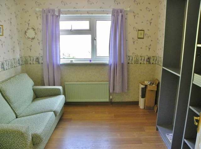  Image of 3 bedroom Semi-Detached house for sale in Highfield Park Wargrave Reading RG10 at Wargrave  Reading, RG10 8LD