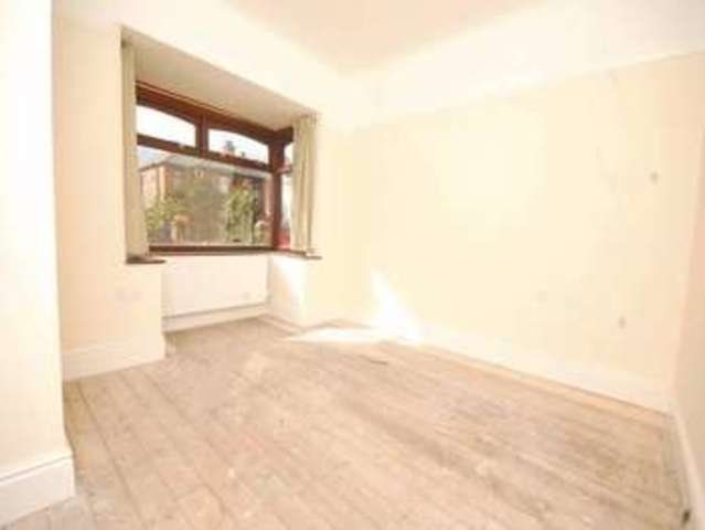  Image of 3 bedroom Detached house to rent in Highfield Road Widnes WA8 at Highfield Road  WIDNES, WA8 7DT