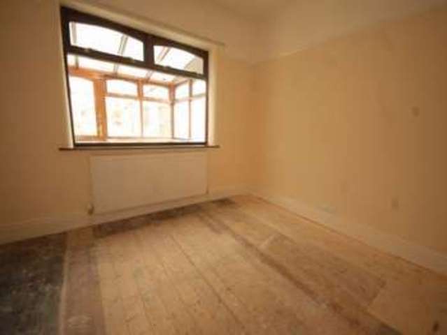  Image of 3 bedroom Detached house to rent in Highfield Road Widnes WA8 at Highfield Road  WIDNES, WA8 7DT