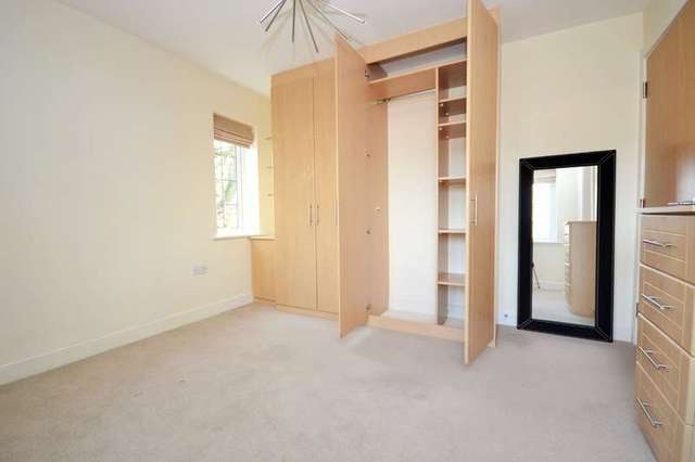  Image of 2 bedroom Flat to rent in Hill View Dorking RH4 at Dorking Dorking, RH4 1SY