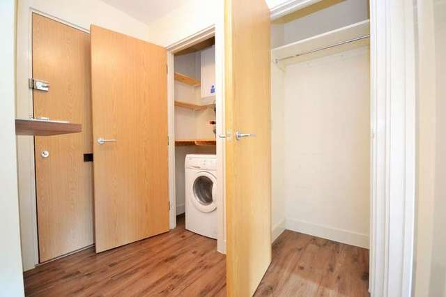  Image of 2 bedroom Flat to rent in Hill View Dorking RH4 at Dorking Dorking, RH4 1SY