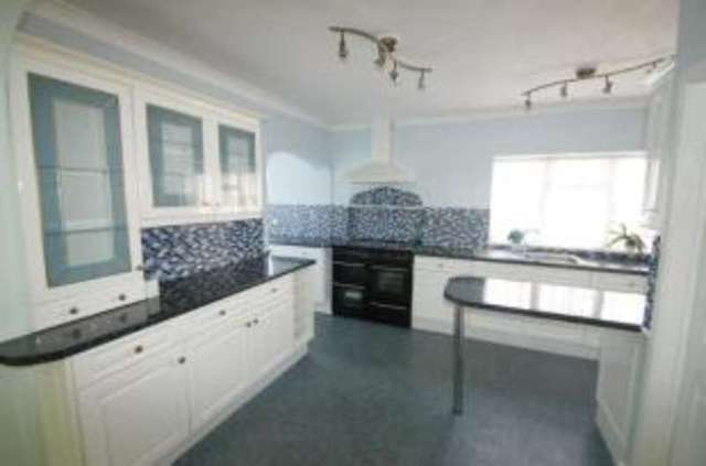  Image of 3 bedroom Bungalow for sale in Hillside Horsham RH12 at Horsham West Sussex Horsham, RH12 1NG