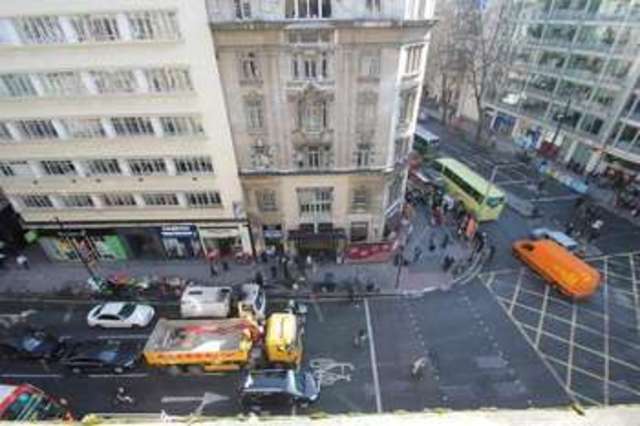  Image of 1 bedroom Flat to rent in High Holborn London WC1V at London WC1V 6RD Holborn, WC1V 6RD