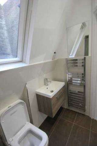  Image of 1 bedroom Flat to rent in High Holborn London WC1V at London WC1V 6RD Holborn, WC1V 6RD