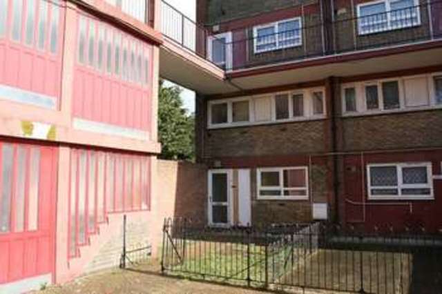  Image of Detached house to rent in Hooper Road London E16 at Hooper Road  London, E16 3QD
