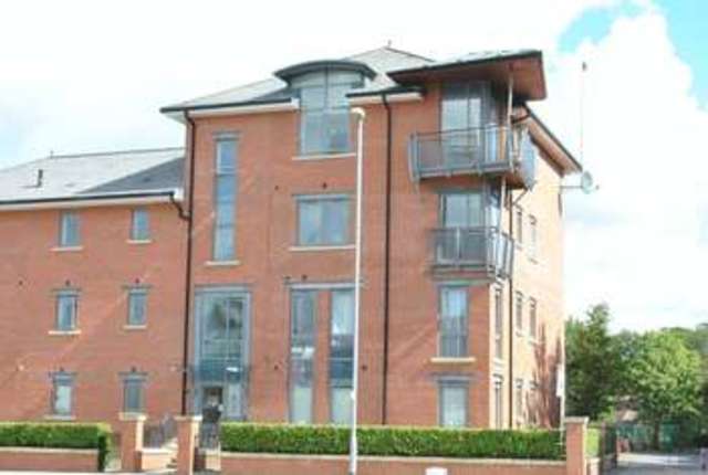  Image of 2 bedroom Flat to rent in Walls Avenue Chester CH1 at Hopkinson Court Walls Avenue Chester, CH1 4LN