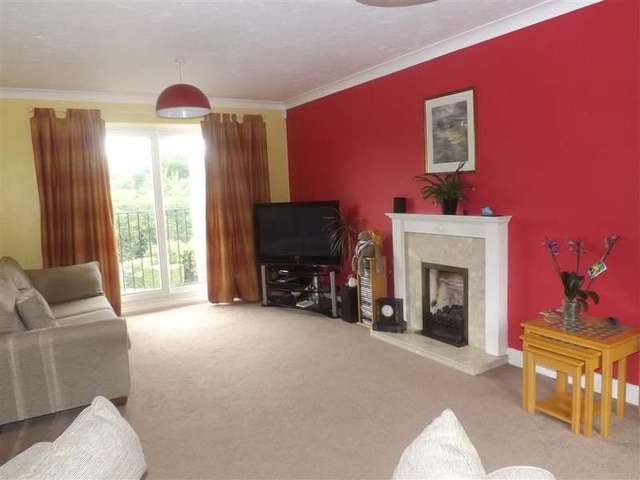  Image of 4 bedroom Detached house for sale in Hornbeam Pightle Burghfield Common Reading RG7 at Burghfield Common  Reading, RG7 3YH