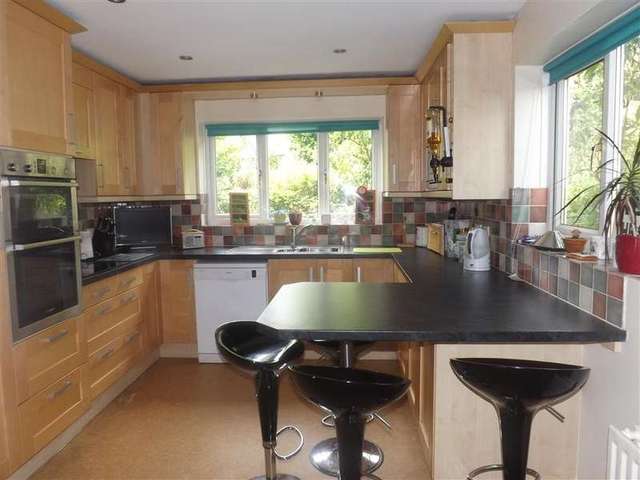  Image of 4 bedroom Detached house for sale in Hornbeam Pightle Burghfield Common Reading RG7 at Burghfield Common  Reading, RG7 3YH