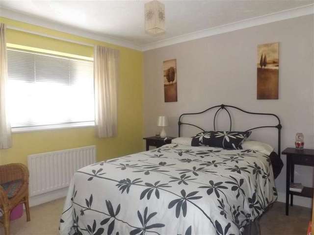  Image of 4 bedroom Detached house to rent in Hornbeam Pightle Burghfield Common Reading RG7 at Burghfield Common  Reading, RG7 3YH