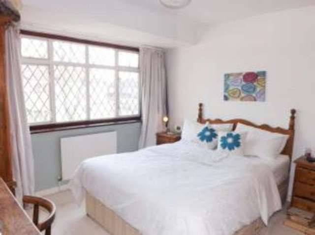  Image of 5 bedroom Semi-Detached house for sale in St. Andrews Avenue Hornchurch RM12 at Hornchurch  Elm Park, RM12 5DS