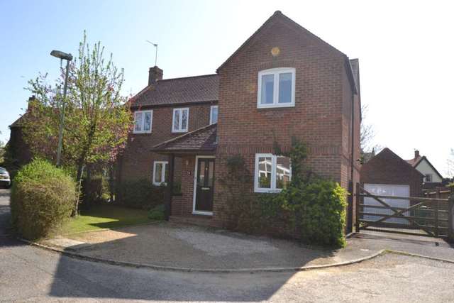  Image of 4 bedroom Detached house for sale in Oxford Road Benson Wallingford OX10 at Horseshoes Lane Benson Wallingford, OX10 6LX
