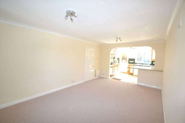 Image of 4 bedroom Detached house for sale in Oxford Road Benson Wallingford OX10 at Horseshoes Lane Benson Wallingford, OX10 6LX